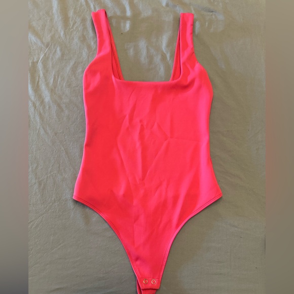 Good American Pink Body Suite Top - Picture 3 of 5
